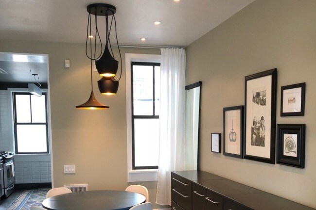 Comedor - 1010 N Hope St
