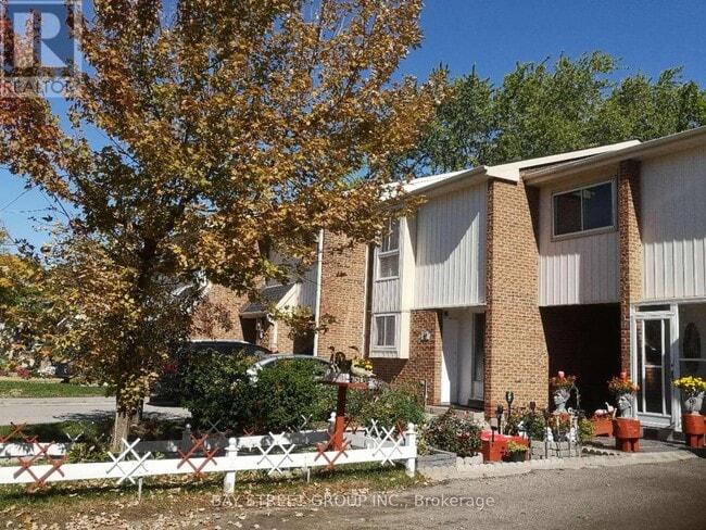 Building Photo - 2451 Bridletowne Cir