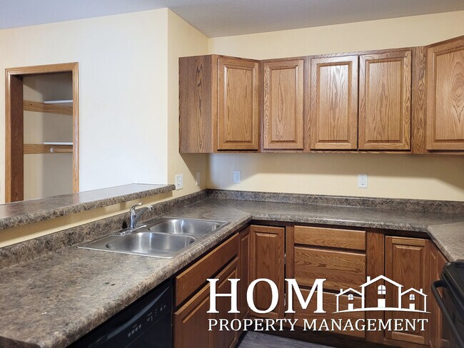 Foto del edificio - 251 Bunting Ln