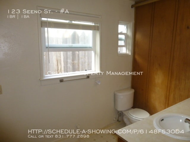 Building Photo - 1 Bedroom Apartment in Monterey, CA