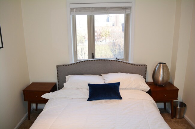Bedroom 1 - 1800 Lasalle Ave