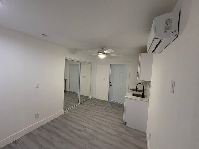 Foto del edificio - 2210 NW 31st Ave