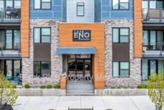 Building Photo - 3850 E Haystack St