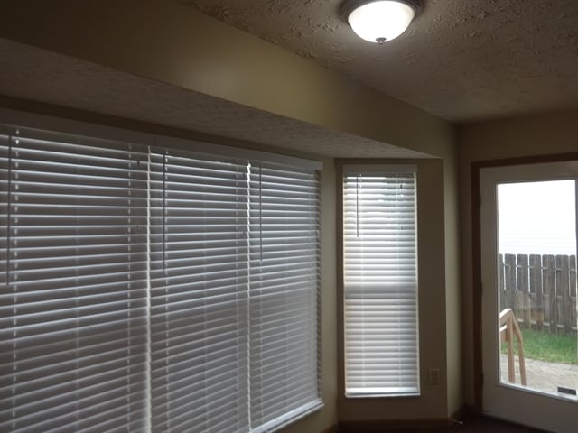 Building Photo - 5950 Paron Pl