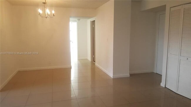 Foto del edificio - 2 bedroom in Sunny Isles Beach FL 33160