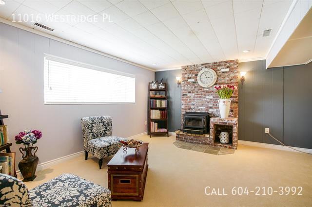 Photo du bâtiment - Sunshine Hills Home with Rec Room and Patio