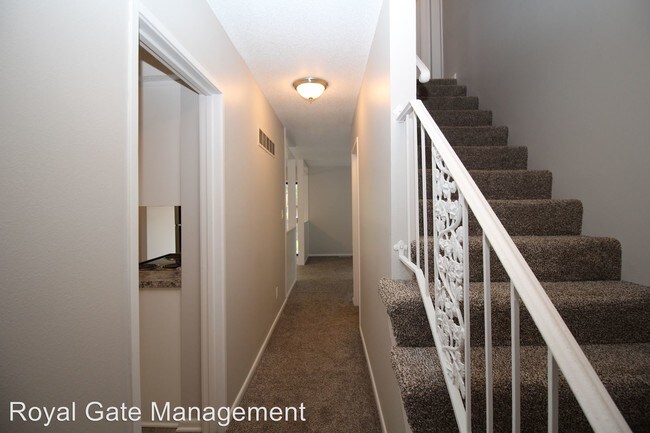 Building Photo - 3 br, 2.5 bath House - 10722 W 88th Terrace