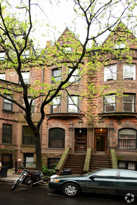 Foto principal - 306 W 90th St