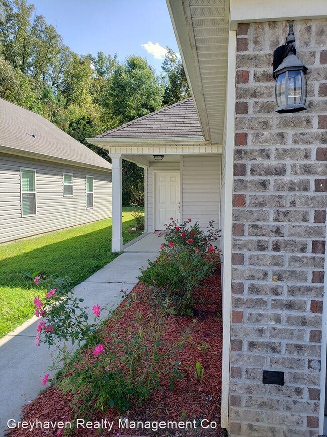 Building Photo - 4 br, 2 bath House - 1604 Southernwood Drive