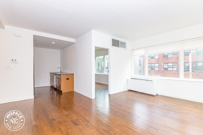 Building Photo - 1209 Dekalb Ave