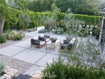 Building Photo - 1094 Acanto Pl