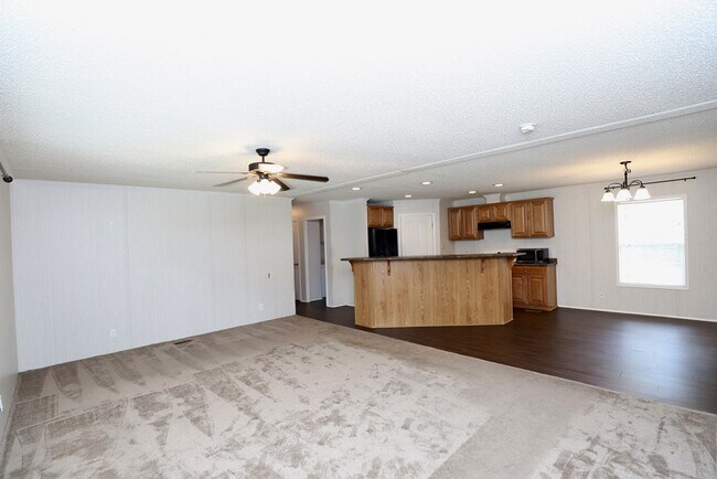 Foto del edificio - 3852 Loss Brook Rd