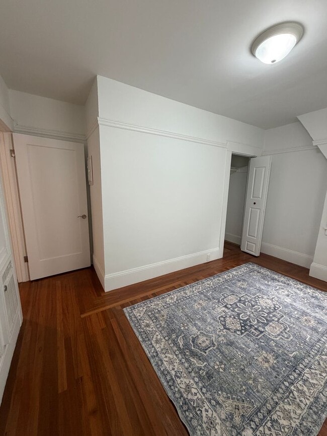 Foto del edificio - 879 E 28th St