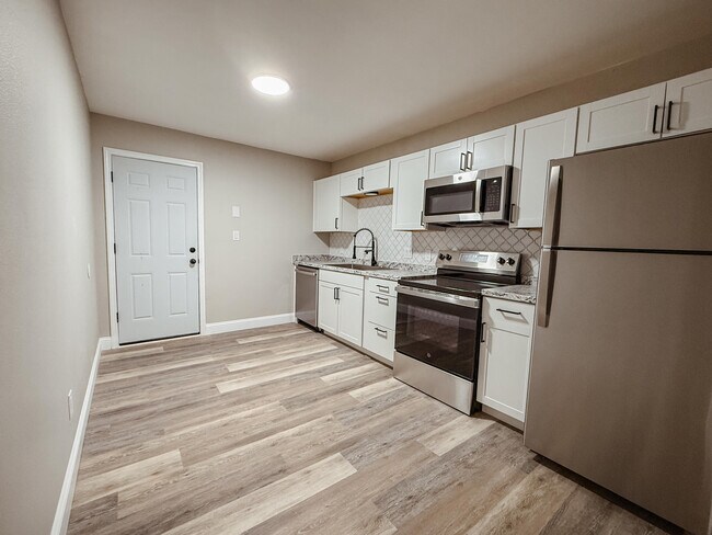 Foto del edificio - 9871 Guidy Ln