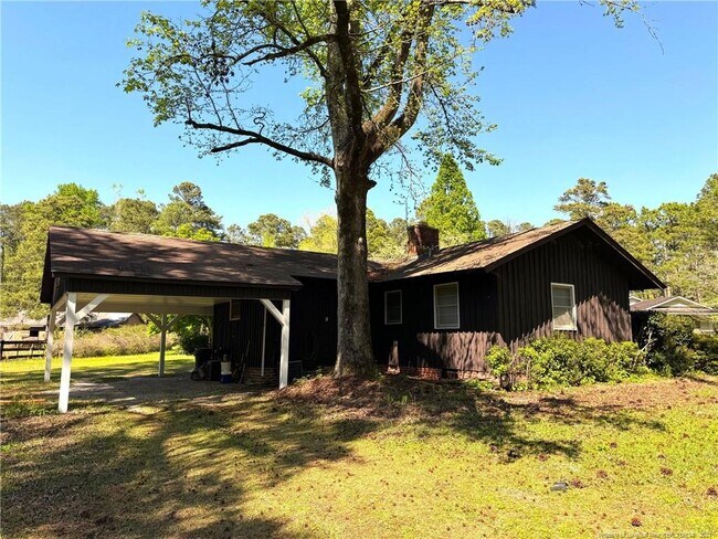 Building Photo - 403 B T Rd
