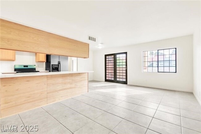 Building Photo - 4131 Gannet Cir