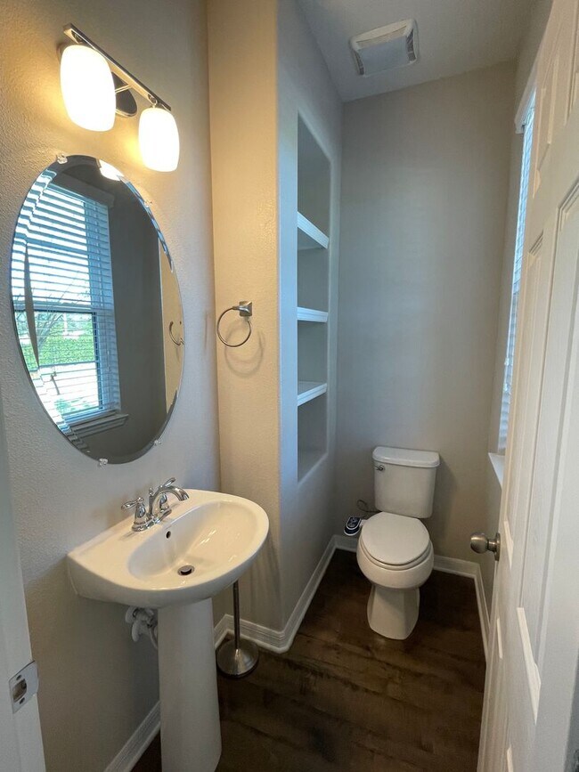 Foto del edificio - 3Bdrm 2.5 Bath 2-Car garage ---- Tapestry ...