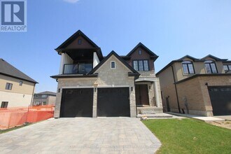 Building Photo - 2098 Saddlerock Ave