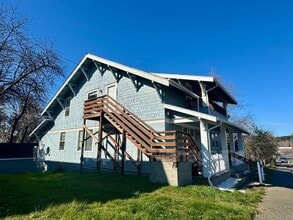 Building Photo - 315 S Main St
