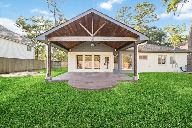 Building Photo - 28207 Laura Ct