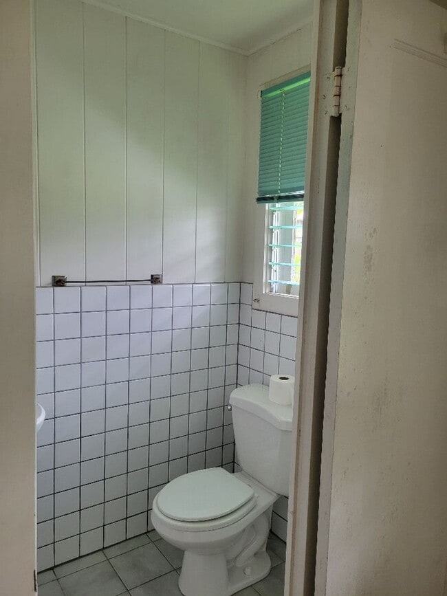 Building Photo - Beautiful 3BD 2BA in Waiakea Area