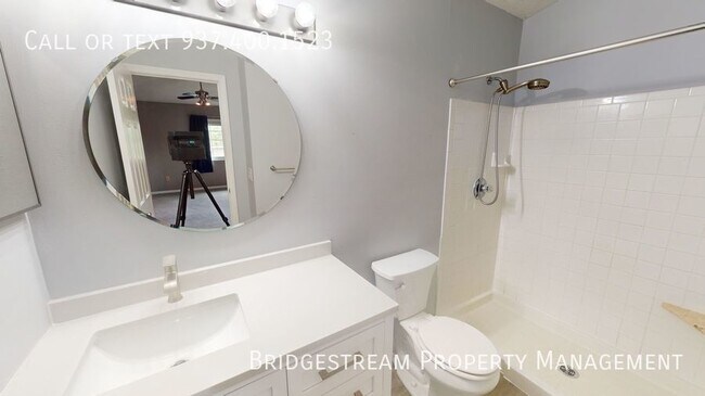 Foto del edificio - Beautiful 2 bedroom, 2 full bath condo wit...