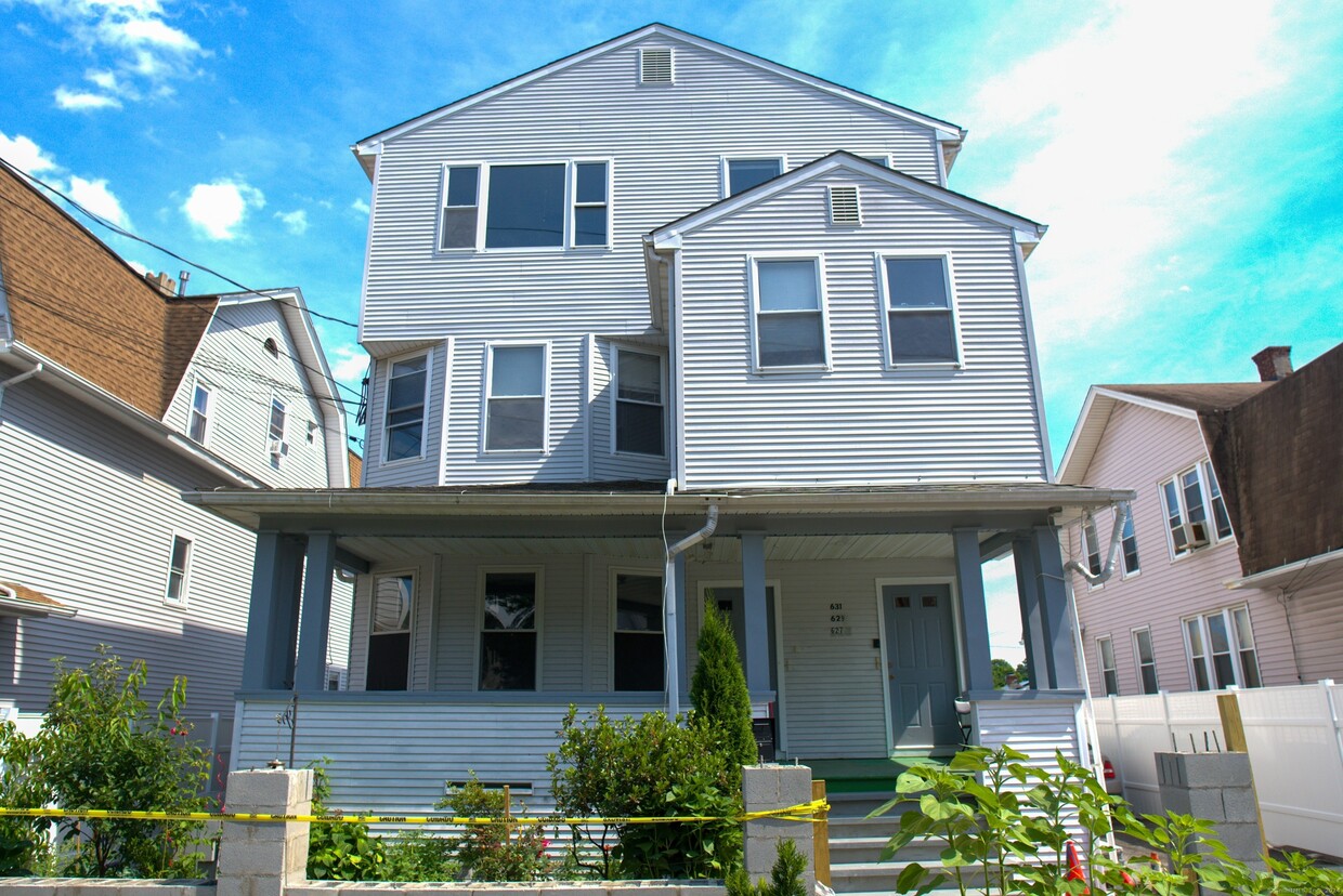 Primary Photo - 627 Capitol Ave