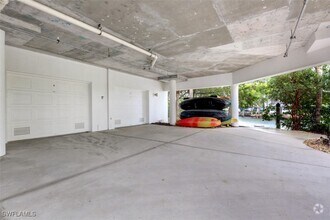 Building Photo - 400 Flagship Dr