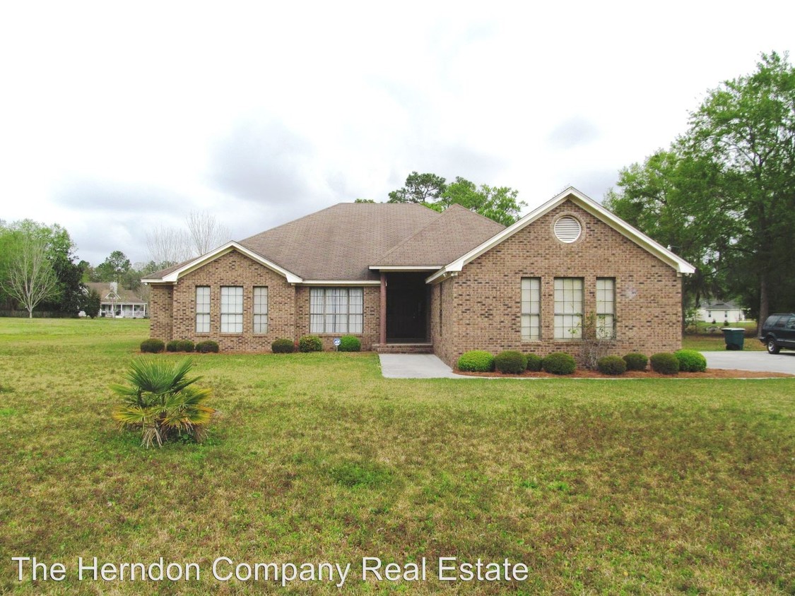 Primary Photo - 4 br, 3.5 bath House - 705 E. Main Street