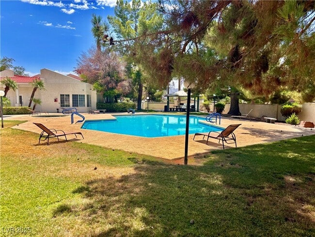 Building Photo - 2011 Cutlass Dr