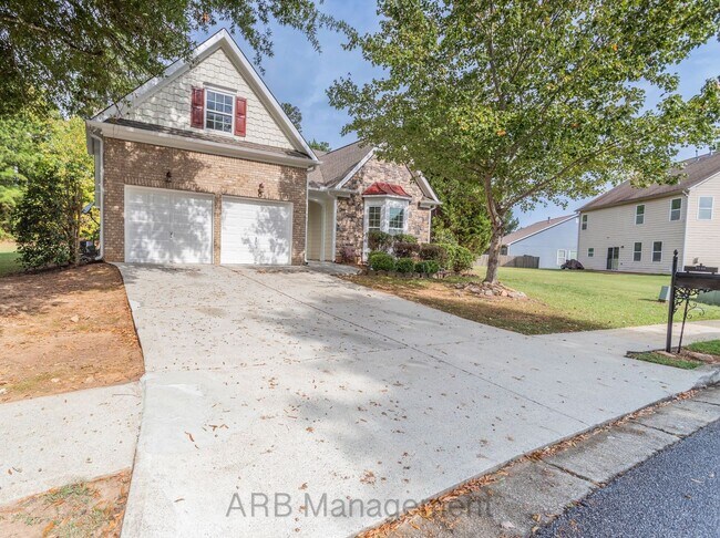 Foto del edificio - Charming 3-Bedroom Ranch in The Glen at St...
