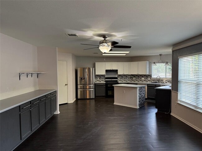 Building Photo - 4403 Cisco Valley Dr