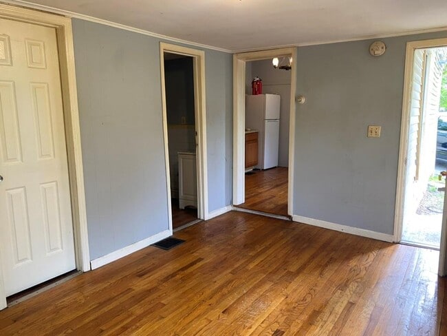 Building Photo - 298 NY-211