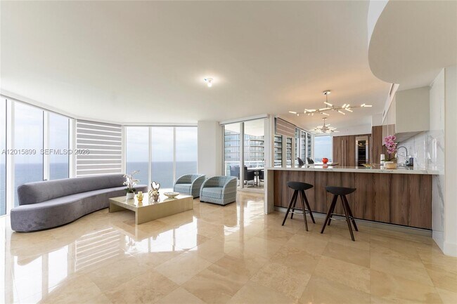 Foto del edificio - 19111 Collins Ave