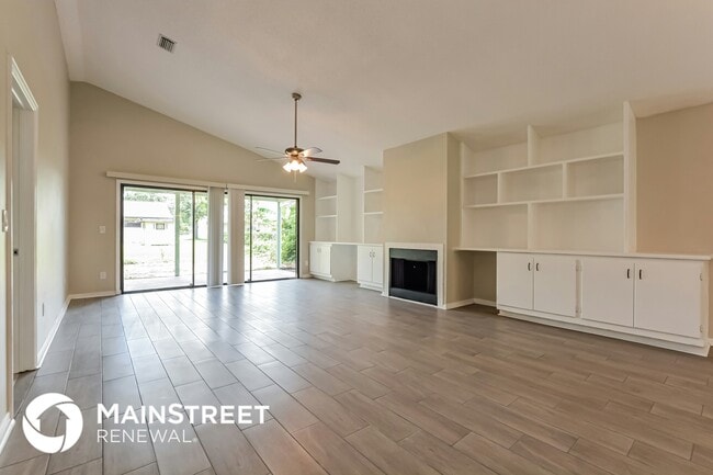 Building Photo - 969 Belleflower Dr