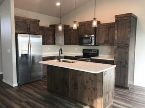 Building Photo - 1496 75th Ave S