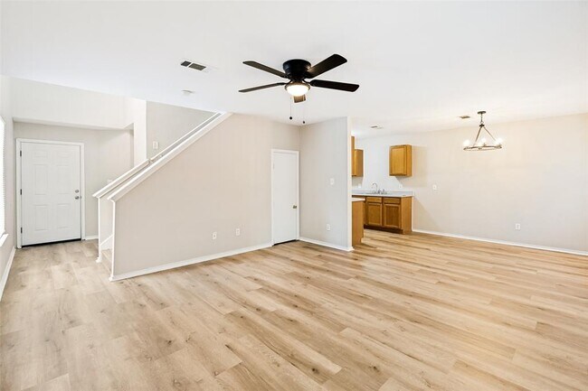 Building Photo - 945-947-947 Sagewood Trail