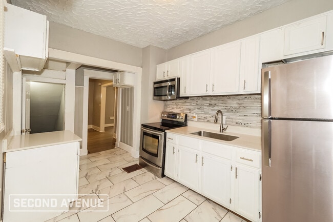 Foto del edificio - 2632 Cypress Ave