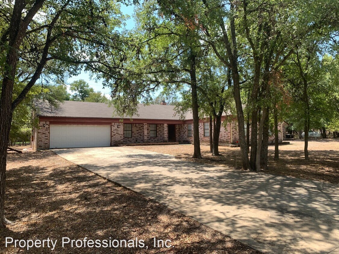 Primary Photo - 3 br, 2 bath House - 1290 Mary Preiss Drive
