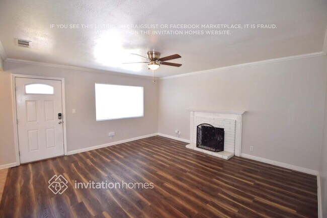 Foto del edificio - 11114 Blue Jay Dr