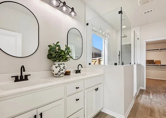 Building Photo - 1707 Lawnside Rd