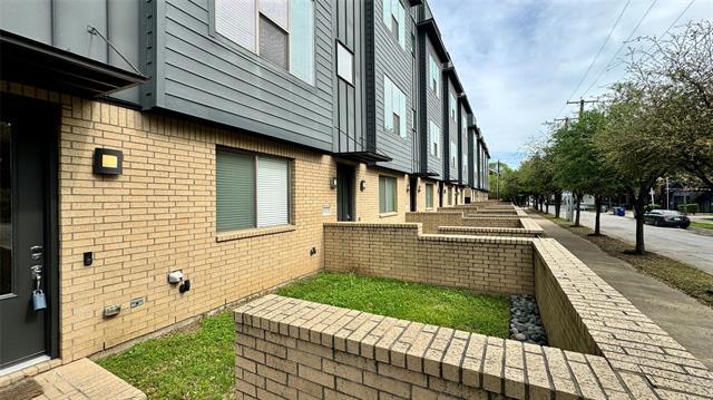 Foto del edificio - 3018 Zenia Dr