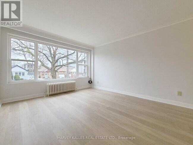 Photo du bâtiment - 350 Hopewell Ave