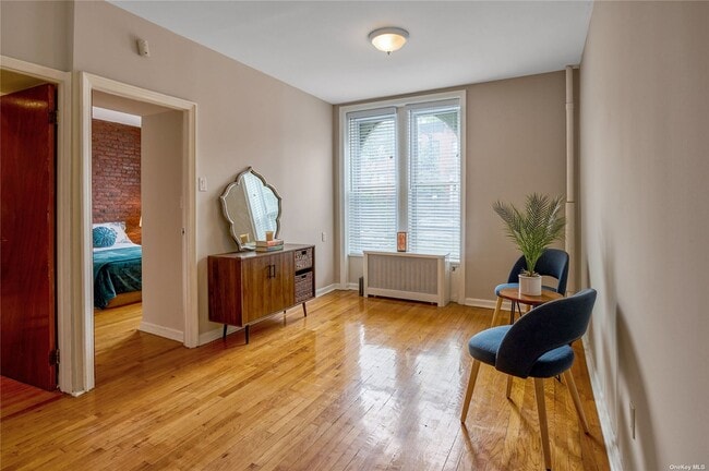 Building Photo - 415 9th St