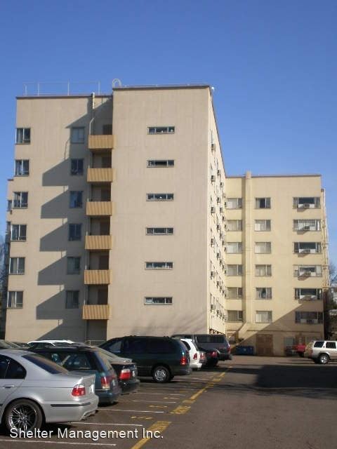Foto del edificio - 585 Winter St NE