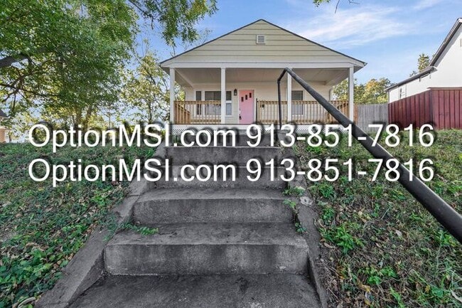 Building Photo - Newly Remodeled 3-Bedroom Home in Kansas C...