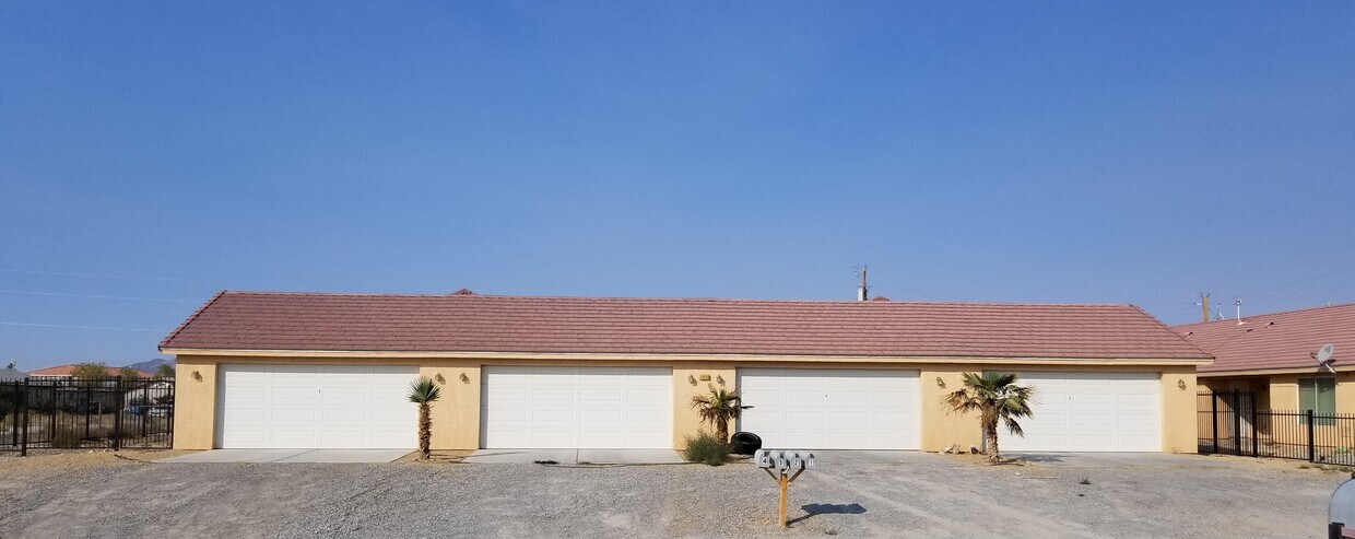 Primary Photo - 1070 Potro Ave