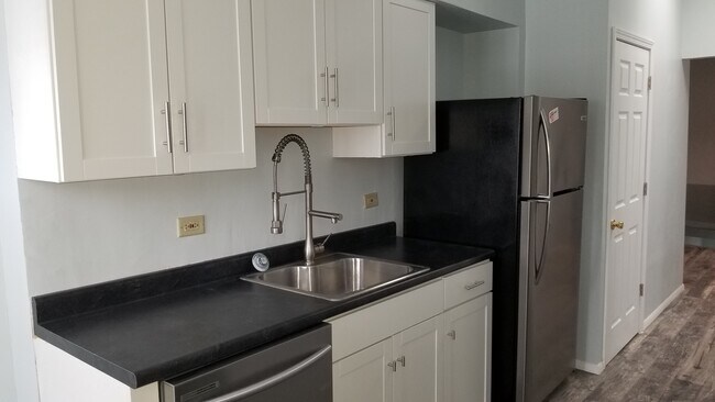 Kitchen 2 - 3348 Greenwood Blvd