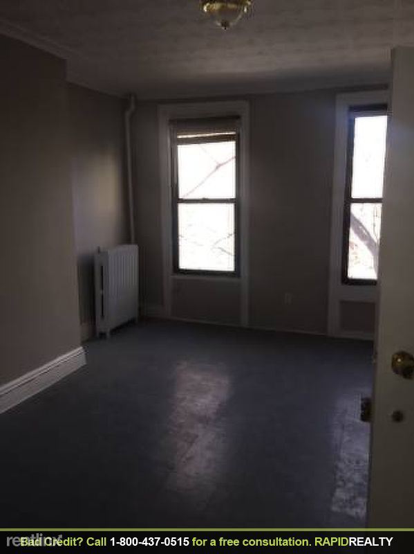 Primary Photo - 211 Monroe St