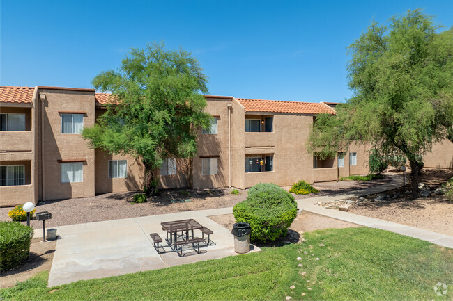 Foto del edificio - Kachina Springs Apartments